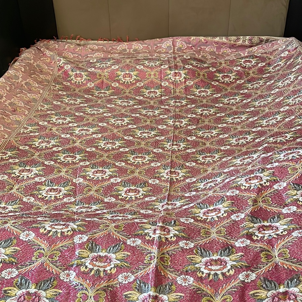Gorgeous King size bed sheet